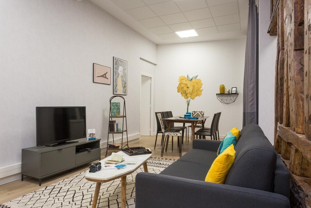 (96 m²) w okolicy 2nd - Louvre - Bourse z 3 sypialniami i 1 łazienkami Paryż Zewnętrze zdjęcie